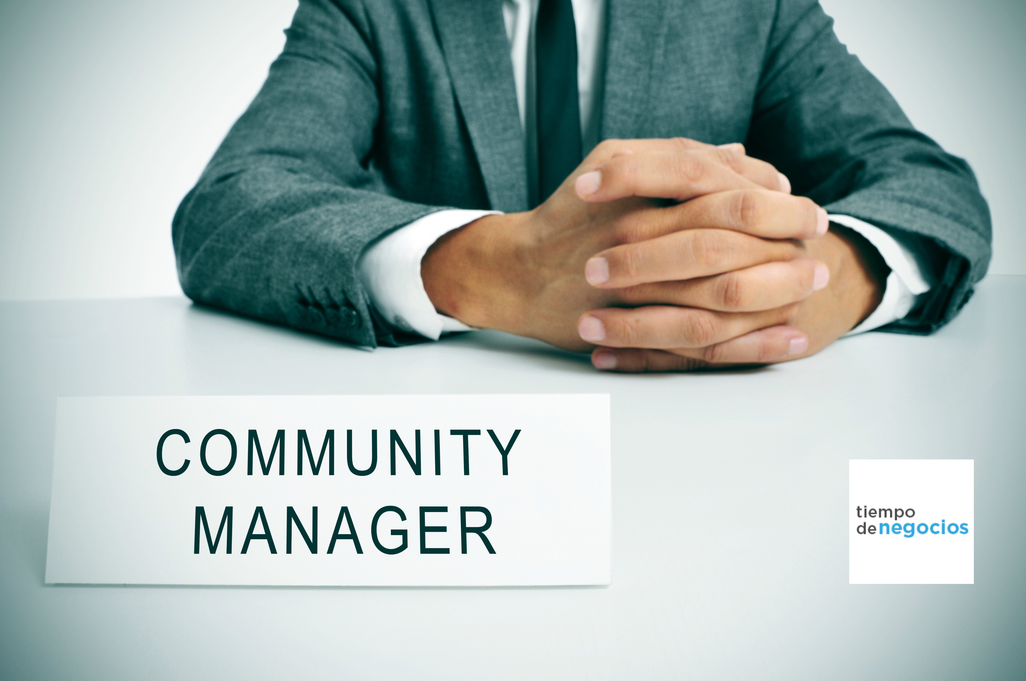 community manager senior